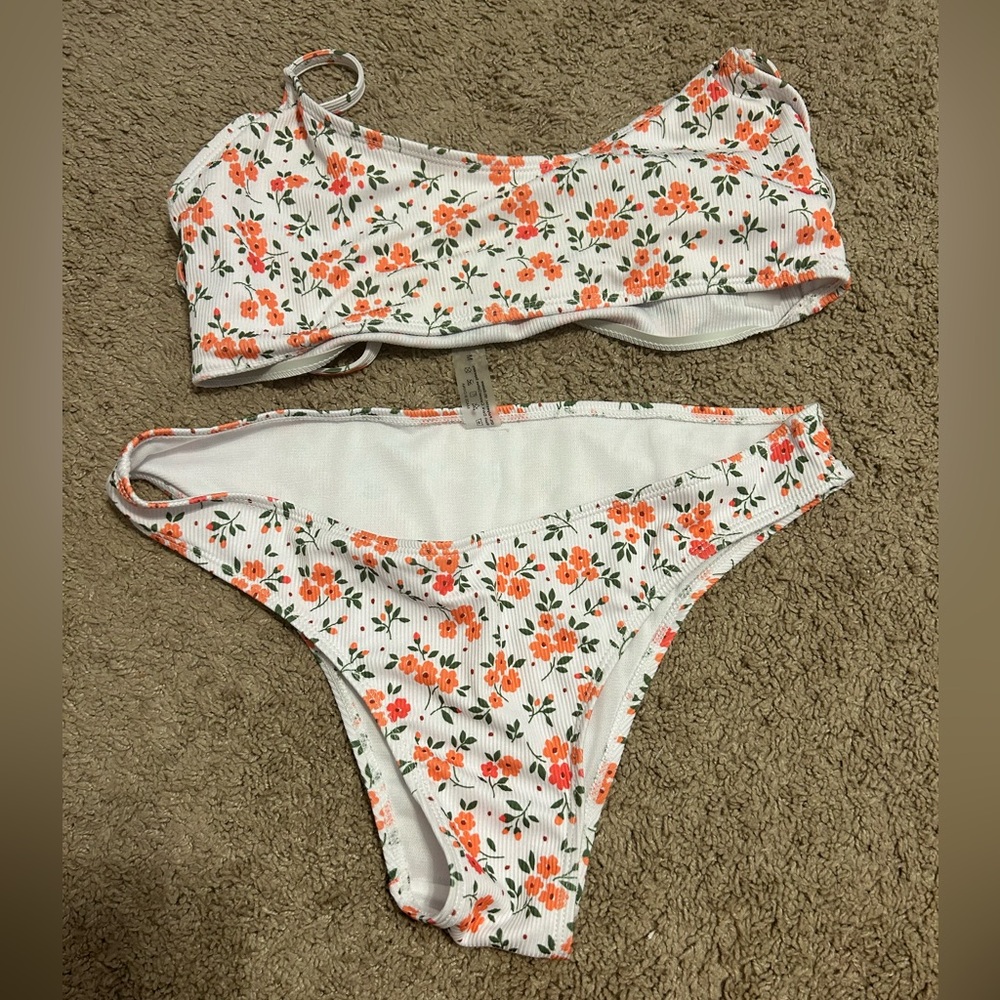 Shein Ditsy Floral Print Tie Shoulder Bikini